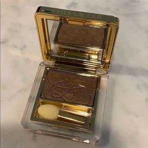 Estée Lauder single eyeshadow
